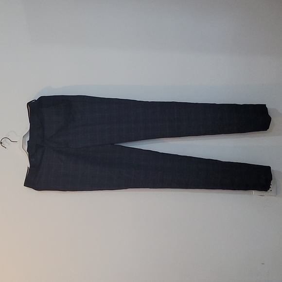 Suit - Picture 10 of 13